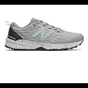 NEW BALANCE TRAIL RUNNER FOG SNEAKERS 7.5